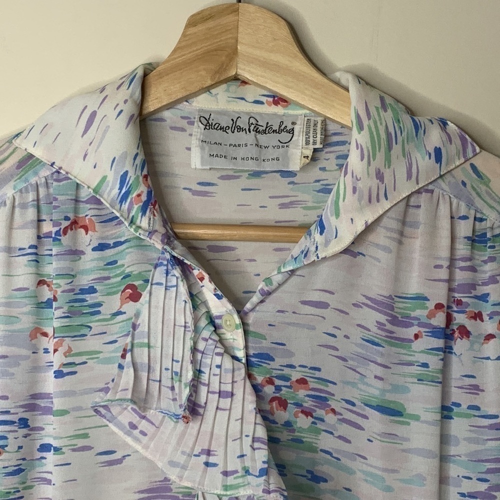 Diane Von Furstenberg | Vintage Watercolor Floral Pleated Cascade Ruffle Dress 4 - Picture 5 of 17